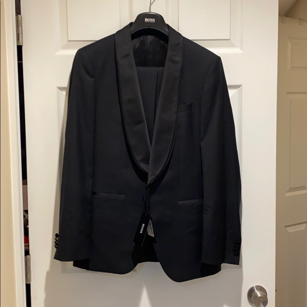 Hugo Boss Tuxedo Black 38R brand new with tags